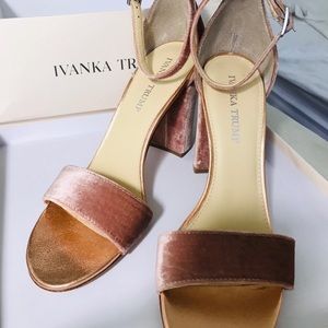 Leather sandal Ivanka trump